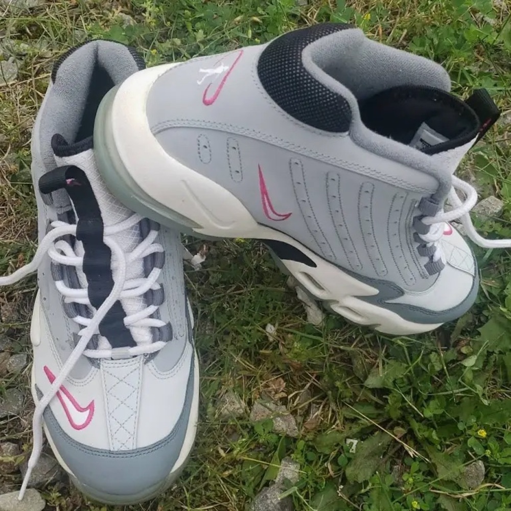 NIKE GRAY & WHITE AIR GRIFFEY MAX 2 (8)